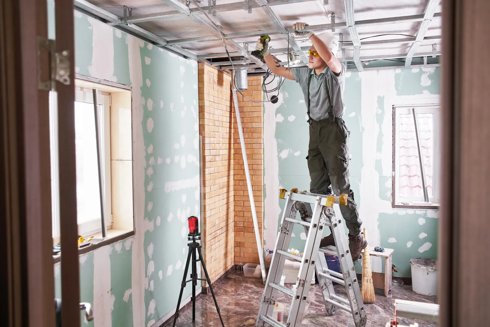 Carpenter working on home renovations in Calgary