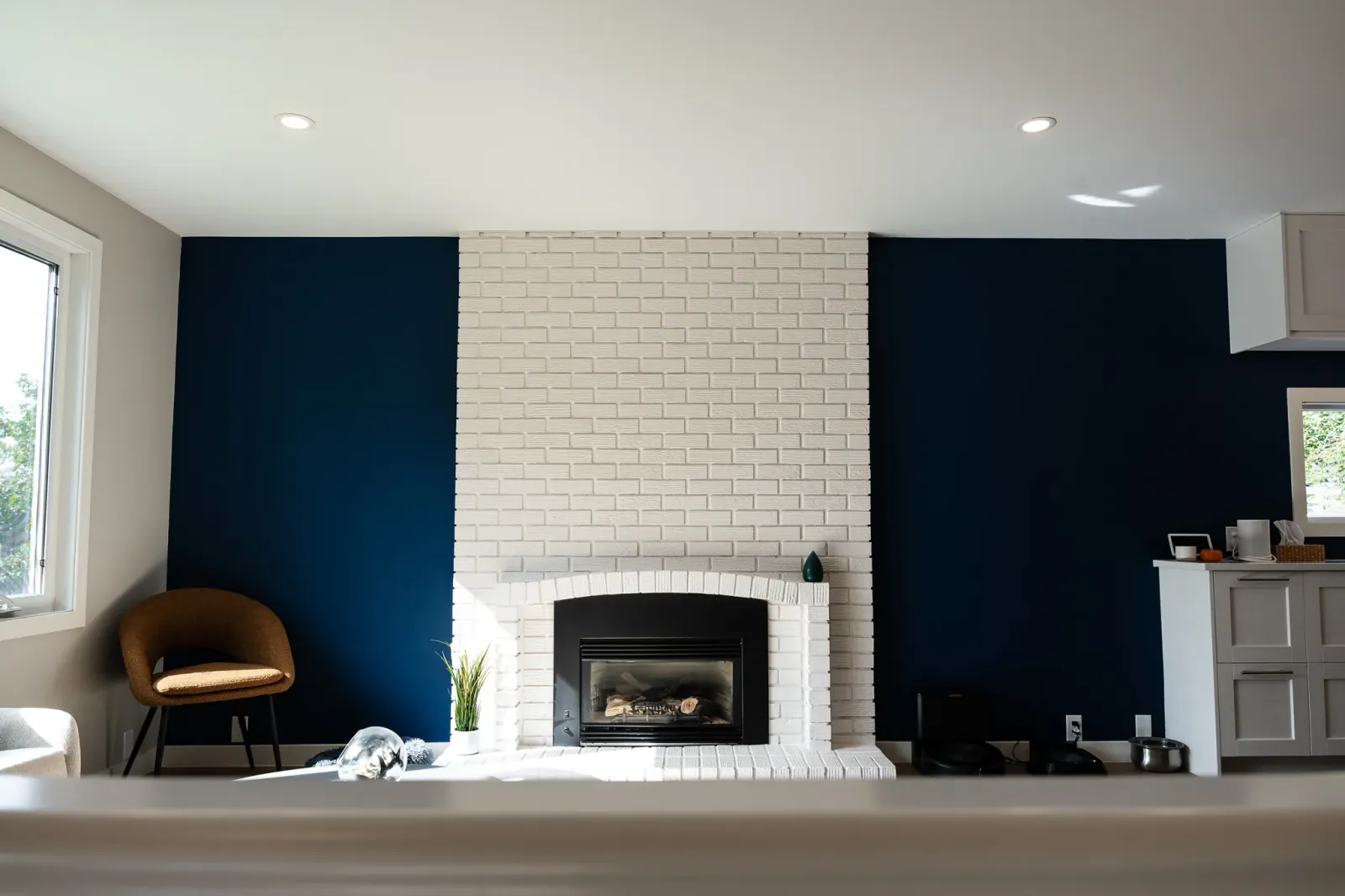 Living room details — Lynnover Way Main Floor Renovation