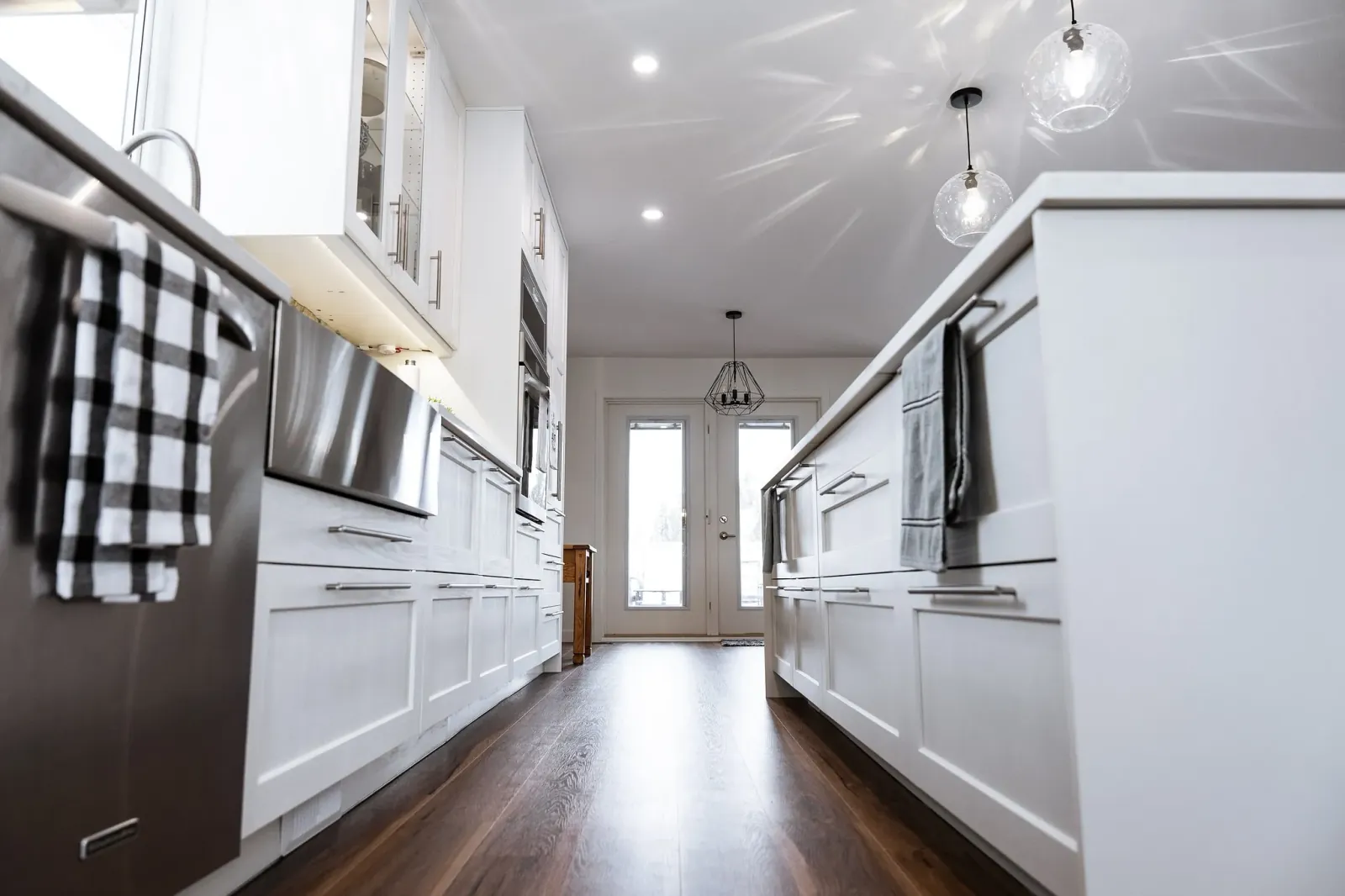 Kitchen details — McKenzie Lake Bay Complete Home Renovation
