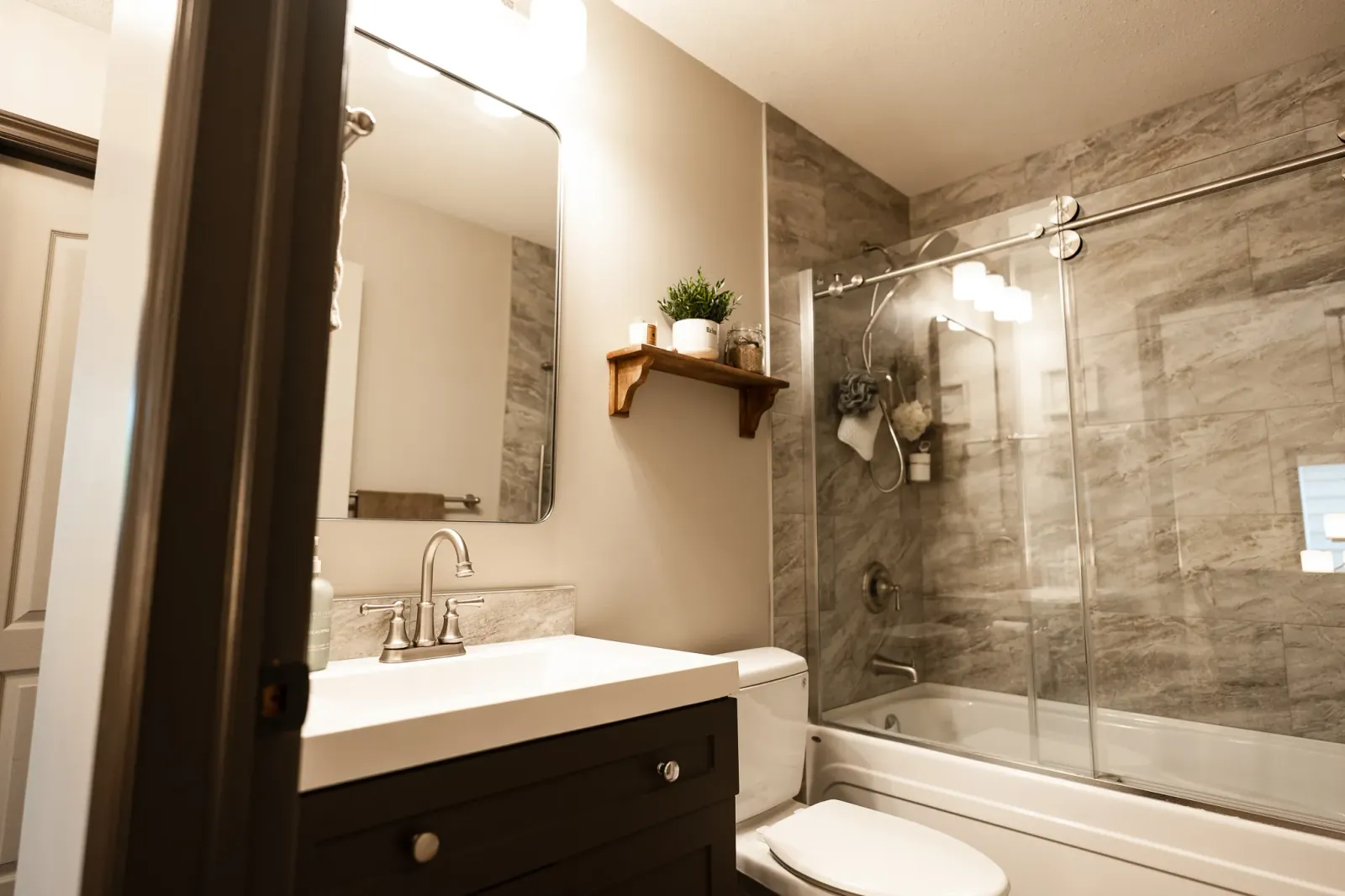 Bathroom details — Mt Aberdeen Circle Complete Home Renovation
